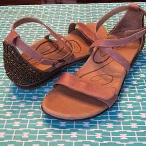 aetrex brenda sandals